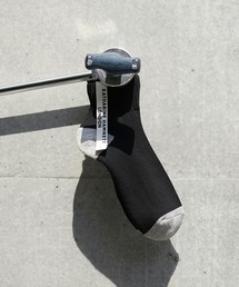 KATHARINE HAMNETT LONDON （キャサリンハムネットロンドン）の「KATHARINE HAMNETT LONDON/キャサリンハムネットロンドン Recover ribbon short socks（ソックス/靴下・メンズ）」