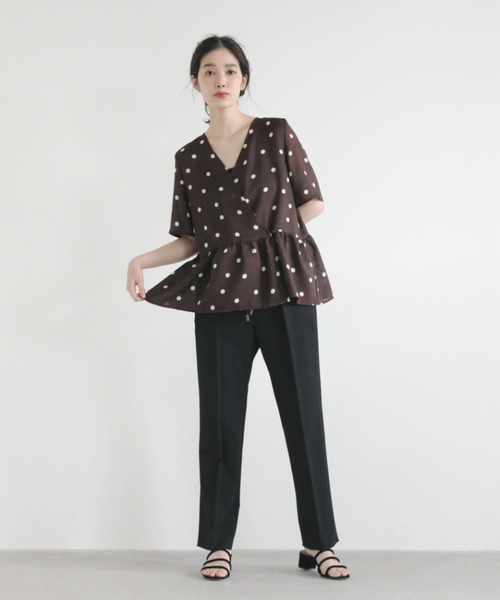 kaene（カエン）の「ドットプリントカシュクールブラウス（シャツ/ブラウス・レディース・ブラック/ブラウン・FREE）」の8枚目の写真