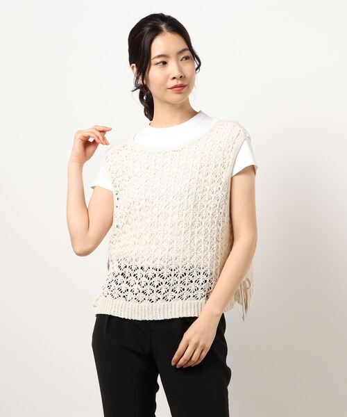 Samansa Mos2(サマンサ モスモス)の「テープヤーン前後着ベスト(ベスト・レディース・ブラック/ベージュ/オフホワイト・フリ-)」の9枚目の写真