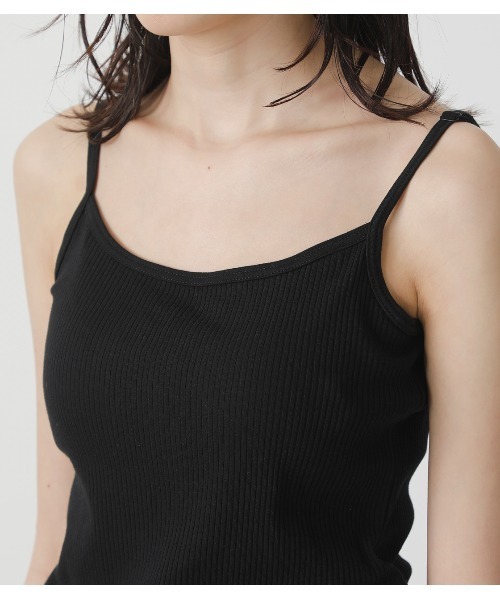 AZUL by moussy（アズールバイマウジー）の「BASIC BACK OPEN CAMISOLE/ベーシックバックオープンキャミソール（キャミソール・レディース・ホワイト/カーキ/ライトベージュ/ブラック・SMALL/MEDIUM）」の17枚目の写真
