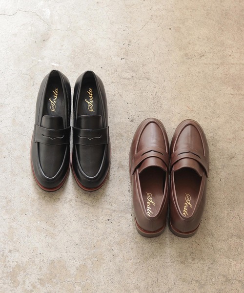 SESTO（セスト）の「レザーピースのアンティークコインローファーパンプス（ローファー・レディース・ブラック/ダークブラウン・22.5cm/23.5cm/24.5cm/23.0cm/24.0cm/25.0cm）」の15枚目の写真