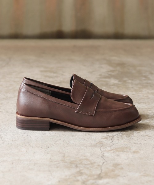 SESTO（セスト）の「レザーピースのアンティークコインローファーパンプス（ローファー・レディース・ブラック/ダークブラウン・22.5cm/23.5cm/24.5cm/23.0cm/24.0cm/25.0cm）」の13枚目の写真