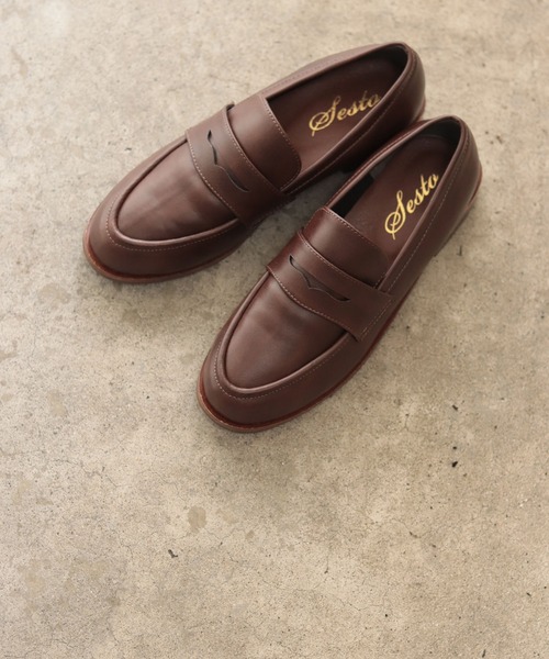 SESTO（セスト）の「レザーピースのアンティークコインローファーパンプス（ローファー・レディース・ブラック/ダークブラウン・22.5cm/23.5cm/24.5cm/23.0cm/24.0cm/25.0cm）」の7枚目の写真