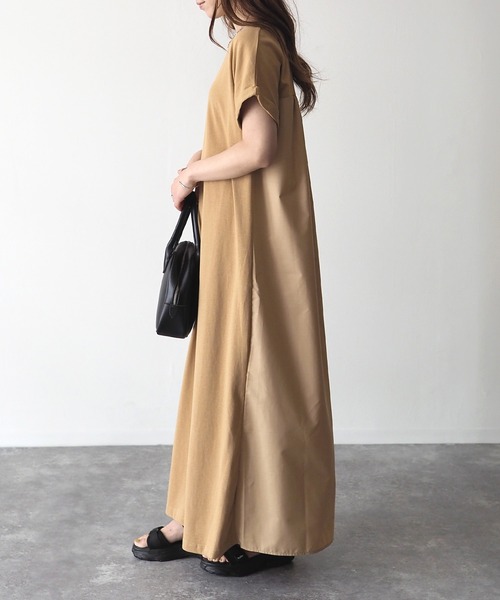 Riberry（リベリー）の「バック切替ワンピース（ワンピース・レディース・ブラック/ベージュ/ブラウン/オフホワイト/キャメル・MEDIUM）」の19枚目の写真