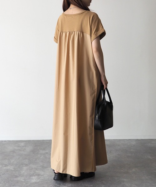 Riberry（リベリー）の「バック切替ワンピース（ワンピース・レディース・ブラック/ベージュ/ブラウン/オフホワイト/キャメル・MEDIUM）」の17枚目の写真