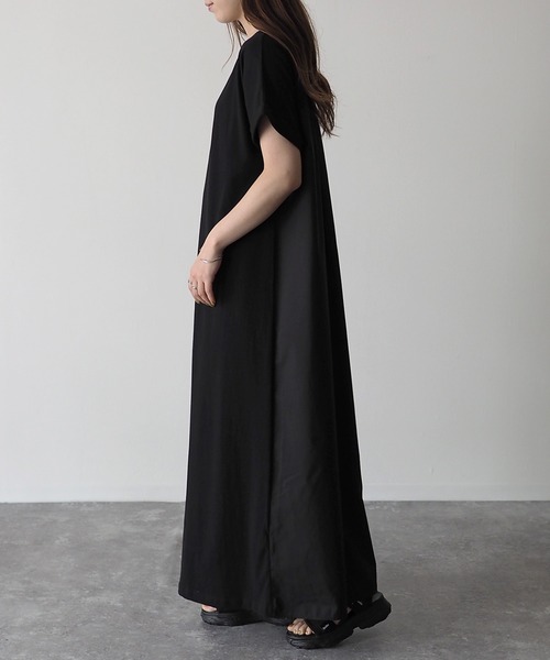 Riberry（リベリー）の「バック切替ワンピース（ワンピース・レディース・ブラック/ベージュ/ブラウン/オフホワイト/キャメル・MEDIUM）」の7枚目の写真