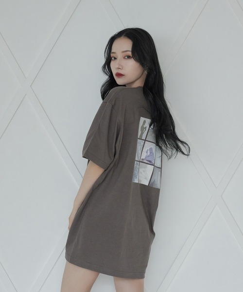 ANDGEEBEE（アンジービー）の「【UNISEX】バックフォトTシャツ（Tシャツ/カットソー・レディース・ホワイト/ブラウン/グレー・X-LARGE/SMALL）」の3枚目の写真