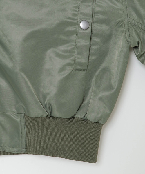 VENCEEXCHANGE（ヴァンスエクスチェンジ）の「ボリューム袖ギャザーショート丈MA－1ブルゾン（MA-1・レディース・ブラック/オリーブ・M）」の18枚目の写真