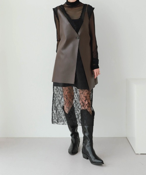 UNE MANSION（ユヌマンション）の「[UNEORIGINAL]アンバランスレイヤードビスチェ（ベスト・レディース・ブラック/ブラウン/モカ/グレー・FREE）」の21枚目の写真