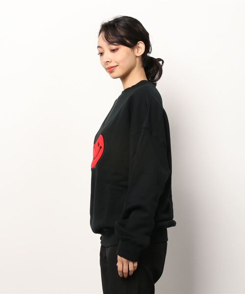 KIRSH(キルシー)の「A'GEM/9 × .kom『KIRSH/キルシー』BIG DOODLE CHERRY SWEATSHIRT/ビッグ ドゥードゥル チェリースウェットシャツ(スウェット・レディース・ブラック/ネイビー/グレー・FREE)」の4枚目の写真