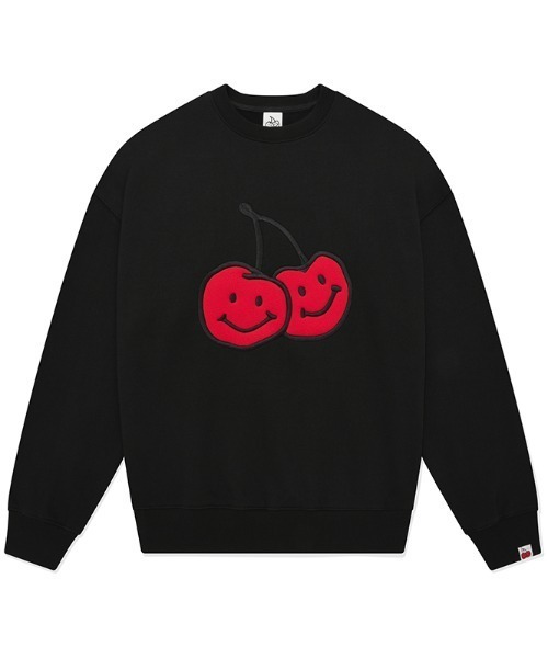 KIRSH(キルシー)の「A'GEM/9 × .kom『KIRSH/キルシー』BIG DOODLE CHERRY SWEATSHIRT/ビッグ ドゥードゥル チェリースウェットシャツ(スウェット・レディース・ブラック/ネイビー/グレー・FREE)」の2枚目の写真