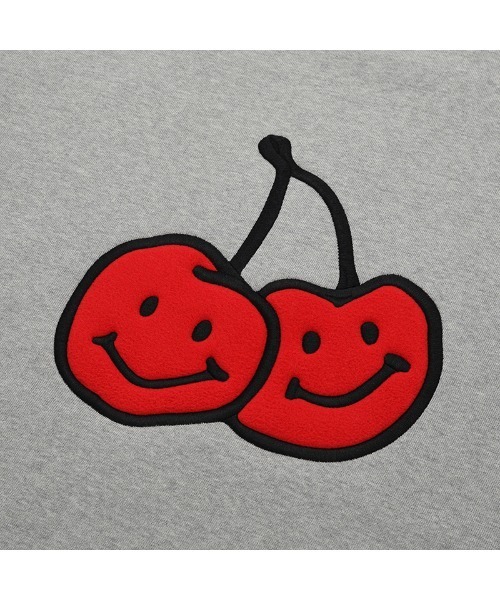 KIRSH(キルシー)の「A'GEM/9 × .kom『KIRSH/キルシー』BIG DOODLE CHERRY SWEATSHIRT/ビッグ ドゥードゥル チェリースウェットシャツ(スウェット・レディース・ブラック/ネイビー/グレー・FREE)」の20枚目の写真