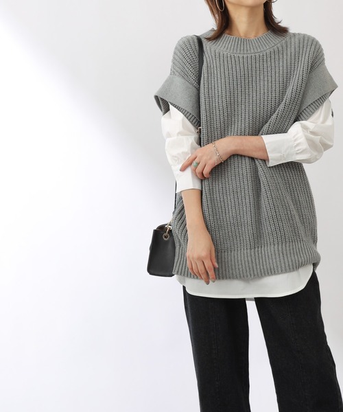 COLONY 2139(コロニートゥーワンスリーナイン)の「コットンブレンドバルキーニットベスト&シャツセット(シャツ/ブラウス・レディース・ブラック/ベージュ/グレー/カーキ・FREE)」の1枚目の写真