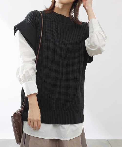 COLONY 2139(コロニートゥーワンスリーナイン)の「コットンブレンドバルキーニットベスト&シャツセット(シャツ/ブラウス・レディース・ブラック/ベージュ/グレー/カーキ・FREE)」の2枚目の写真