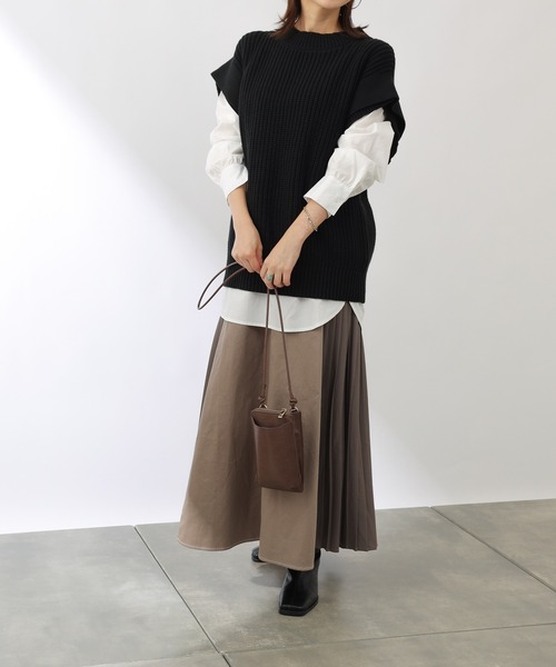 COLONY 2139(コロニートゥーワンスリーナイン)の「コットンブレンドバルキーニットベスト&シャツセット(シャツ/ブラウス・レディース・ブラック/ベージュ/グレー/カーキ・FREE)」の13枚目の写真