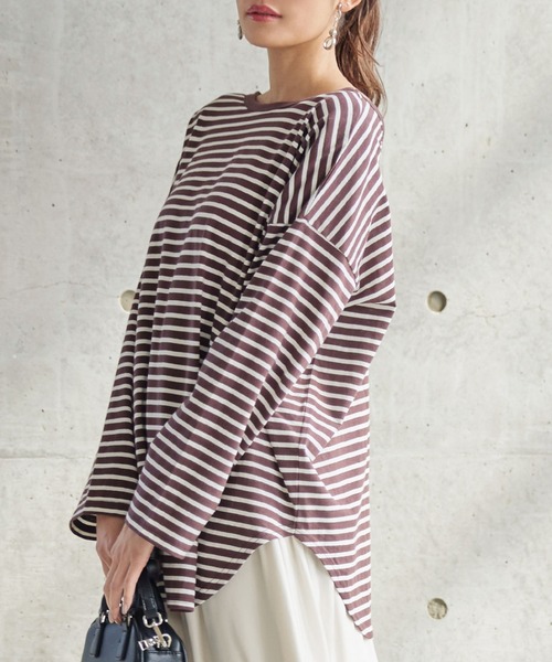 KOBE LETTUCE（コウベレタス）の「前後2wayボーダービッグシルエットロンT（Tシャツ/カットソー・レディース・ブラック×ホワイト/ホワイト×グリーン/ホワイト×ピンク/ホワイト×ブラック/ブラウン系その他/パープル系その他/イエロー系その他/ベージュ系その他/ブルー系その他・FREE）」の6枚目の写真