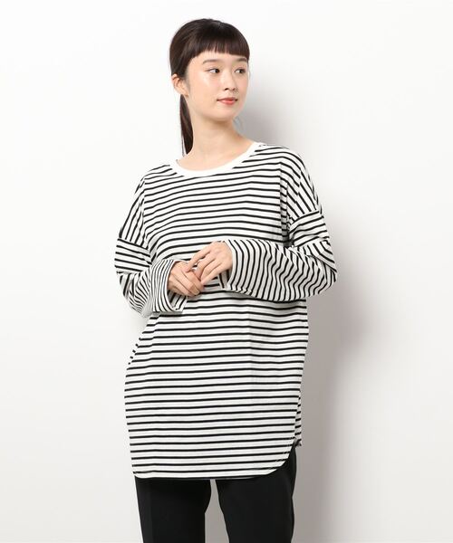 KOBE LETTUCE（コウベレタス）の「前後2wayボーダービッグシルエットロンT（Tシャツ/カットソー・レディース・ブラック×ホワイト/ホワイト×グリーン/ホワイト×ピンク/ホワイト×ブラック/ブラウン系その他/パープル系その他/イエロー系その他/ベージュ系その他/ブルー系その他・FREE）」の18枚目の写真
