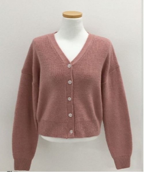 BEIDELLI（ベイデリー）の「[BELLIDE MADE] デイリーVネックニットカーディガン（カーディガン/ボレロ・レディース・アイボリー/ブラック/ベージュ/スカイブルー/イエロー/ピンク/レッド・FREE）」の6枚目の写真