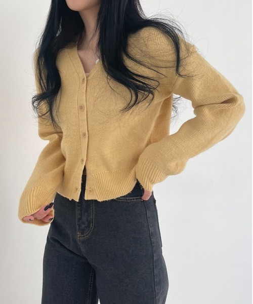 BEIDELLI（ベイデリー）の「[BELLIDE MADE] デイリーVネックニットカーディガン（カーディガン/ボレロ・レディース・アイボリー/ブラック/ベージュ/スカイブルー/イエロー/ピンク/レッド・FREE）」の5枚目の写真