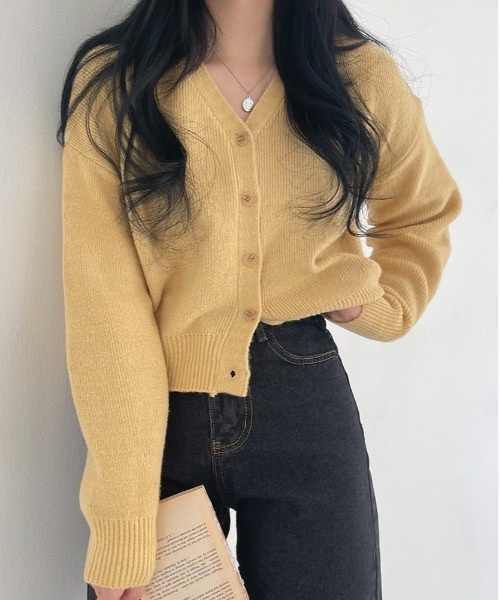 BEIDELLI（ベイデリー）の「[BELLIDE MADE] デイリーVネックニットカーディガン（カーディガン/ボレロ・レディース・アイボリー/ブラック/ベージュ/スカイブルー/イエロー/ピンク/レッド・FREE）」の13枚目の写真