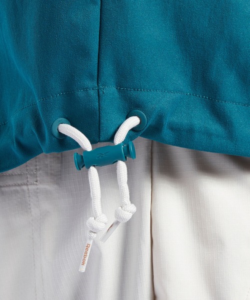 Reebok（リーボック）の「クラシックス アーカイブ アノラック ジャケット / Classics Archive Anorak Jacket（ブルゾン・メンズ・ブラック/ライトベージュ・SMALL/MEDIUM/LARGE/X-LARGE/XX-LARGE/X-SMALL/XXX-LARGE）」の6枚目の写真