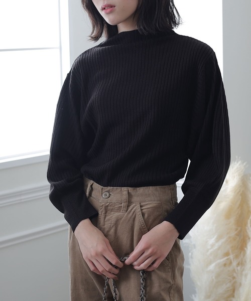 ElegChic(エレグシック)の「リブニットボトルネックトップス(ニット/セーター・レディース・ブラック/オフホワイト/ベージュ・MEDIUM/X-LARGE/XXX-LARGE)」の1枚目の写真