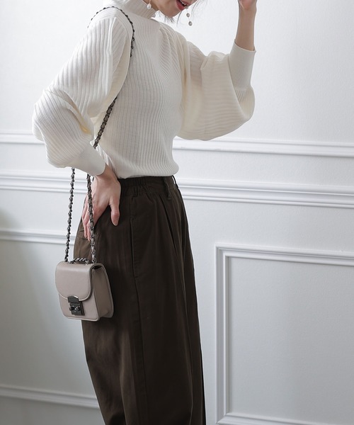 ElegChic(エレグシック)の「リブニットボトルネックトップス(ニット/セーター・レディース・ブラック/オフホワイト/ベージュ・MEDIUM/X-LARGE/XXX-LARGE)」の16枚目の写真