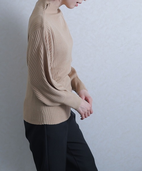 ElegChic(エレグシック)の「リブニットボトルネックトップス(ニット/セーター・レディース・ブラック/オフホワイト/ベージュ・MEDIUM/X-LARGE/XXX-LARGE)」の17枚目の写真