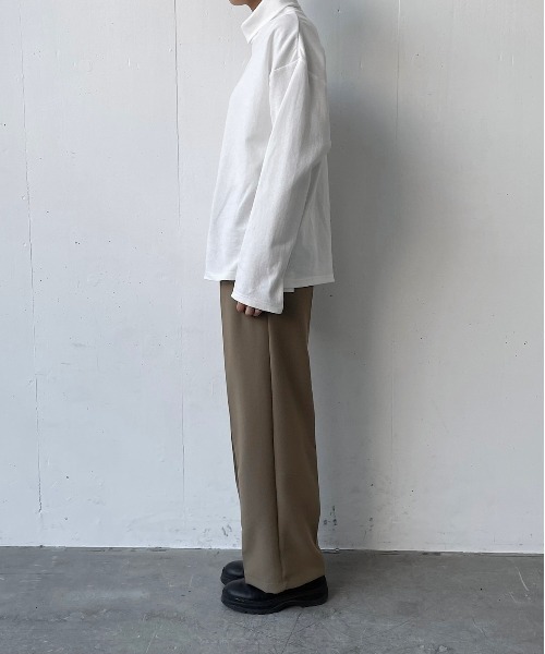 flaner（フラネ）の「Loose turtleneck Tee/ルーズタートルネックT（Tシャツ/カットソー・レディース・ホワイト/ブラック・MEDIUM/LARGE）」の22枚目の写真