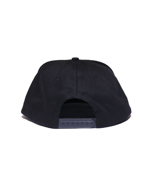 SANTA CRUZ(サンタクルーズ)の「SANTA CRUZ/サンタクルーズ CLASSIC DOT PATCH SNAPBACK CAP キャップ ロゴキャップ(キャップ・メンズ・ホワイト/ブラック・ONE SIZE)」の4枚目の写真