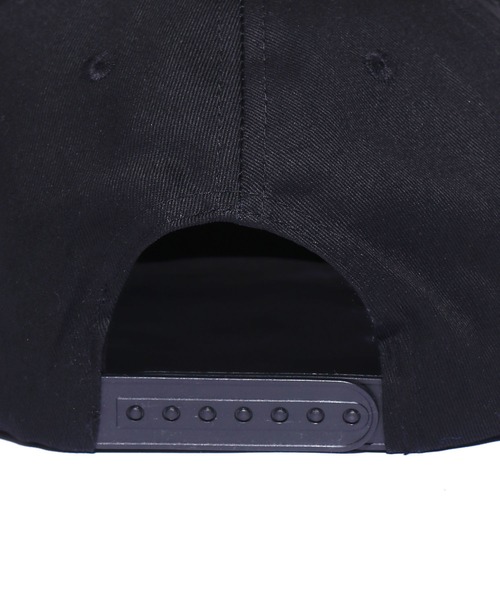 SANTA CRUZ(サンタクルーズ)の「SANTA CRUZ/サンタクルーズ CLASSIC DOT PATCH SNAPBACK CAP キャップ ロゴキャップ(キャップ・メンズ・ホワイト/ブラック・ONE SIZE)」の7枚目の写真
