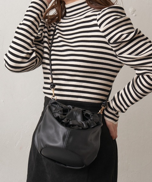 ギャザーハンドルサークルバック