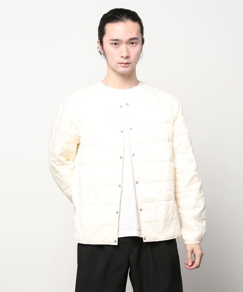 TAION(タイオン)の「【TAION】タイオン CREW NECK BUTTON DOWN JKT TAION-104(ノーカラージャケット・メンズ・グレー系その他/グリーン系その他/ブルー系その他/ブラック系その他/ミント/ベージュ/ネイビー/ダークブラウン/グレー/サンドベージュ/パープル系その他/ブラック/オリーブ/カーキ/オフホワイト/ネイビー系/ベージュ系その他/ブルー系その他2/その他1/レオパード/その他2/その他3/グレー系その他2/ダークグリーン・LARGE/X-LARGE/MEDIUM/SMALL)」の2枚目の写真