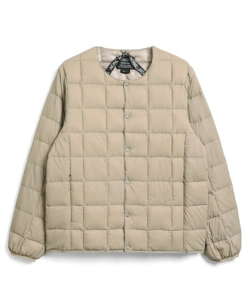 TAION(タイオン)の「【TAION】タイオン CREW NECK BUTTON DOWN JKT TAION-104(ノーカラージャケット・メンズ・グレー系その他/グリーン系その他/ブルー系その他/ブラック系その他/ミント/ベージュ/ネイビー/ダークブラウン/グレー/サンドベージュ/パープル系その他/ブラック/オリーブ/カーキ/オフホワイト/ネイビー系/ベージュ系その他/ブルー系その他2/その他1/レオパード/その他2/その他3/グレー系その他2/ダークグリーン・LARGE/X-LARGE/MEDIUM/SMALL)」の9枚目の写真