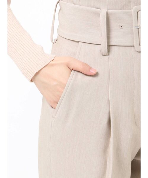 MURUA（ムルーア）の「ハイウエストストレートパンツ（スラックス・レディース・イエロー/アイボリー・1/2）」の17枚目の写真