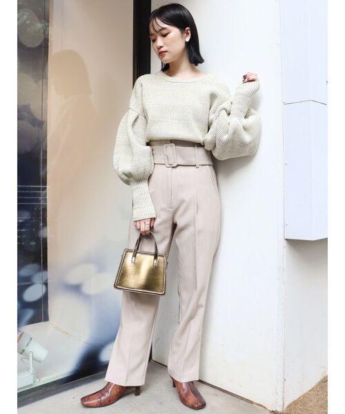 MURUA（ムルーア）の「ハイウエストストレートパンツ（スラックス・レディース・イエロー/アイボリー・1/2）」の8枚目の写真