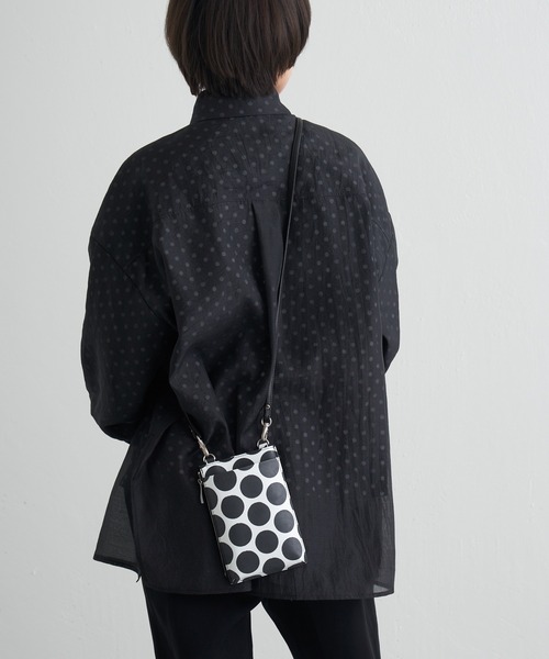 Kawa-Kawa(カワカワ)の「【kawa-kawa(カワカワ)】NO1304 mizutama モバイルショルダーバッグ(ショルダーバッグ・レディース・ホワイト×ブラック・FREE)」の17枚目の写真