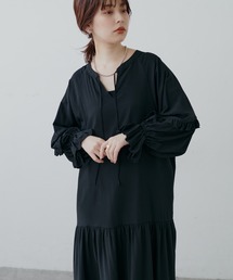 【WEB限定】1枚で決まる袖ミニフリルティアードワンピース