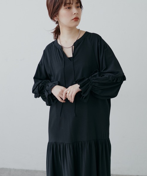natural couture(ナチュラルクチュール)の「【WEB限定】1枚で決まる袖ミニフリルティアードワンピース(ワンピース・レディース・ブラック/オフホワイト/イエロー/その他1/その他2・FREE)」の3枚目の写真