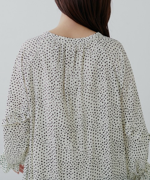 natural couture(ナチュラルクチュール)の「【WEB限定】1枚で決まる袖ミニフリルティアードワンピース(ワンピース・レディース・ブラック/オフホワイト/イエロー/その他1/その他2・FREE)」の14枚目の写真