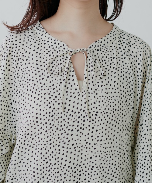 natural couture(ナチュラルクチュール)の「【WEB限定】1枚で決まる袖ミニフリルティアードワンピース(ワンピース・レディース・ブラック/オフホワイト/イエロー/その他1/その他2・FREE)」の22枚目の写真