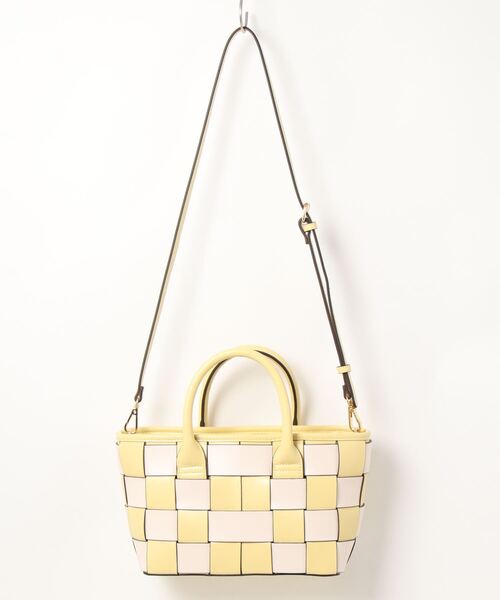 & chouette（アンドシュエット）の「編み込みトート（トートバッグ・レディース・イエロー/グレイッシュベージュ/ミント・FREE）」の4枚目の写真