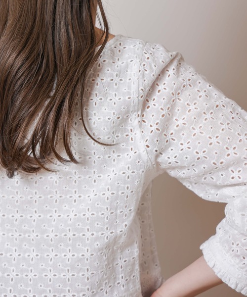 flower（フラワー）の「サマリーブラウス（シャツ/ブラウス・レディース・ホワイト/ブルー・FREE）」の10枚目の写真