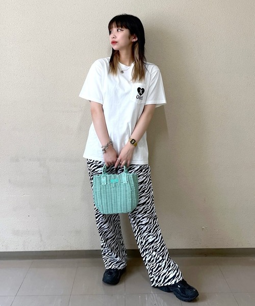 X-girl（エックスガール）の「HEART EMBROIDERY POCKET S/S TEE/ハート刺繍　ポケットTシャツ（Tシャツ/カットソー・レディース・ホワイト/ブラック/パープル・S/M/L/XL）」の22枚目の写真