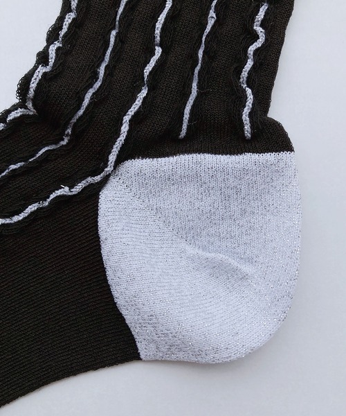 l'atelier du savon(アトリエドサボン)の「ぽこぽこストライプ くつ下(ソックス/靴下・レディース・ブラック/レッド・FREE)」の18枚目の写真