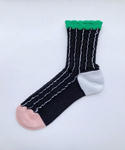 l'atelier du savon(アトリエドサボン)の「ぽこぽこストライプ くつ下(ソックス/靴下・レディース・ブラック/レッド・FREE)」の17枚目の写真