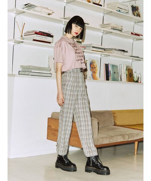 jouetie(ジュエティ)の「ウエストベルトタックパンツ(その他パンツ・レディース・ブラック/グレー/ピンク/その他1・MEDIUM)」の21枚目の写真