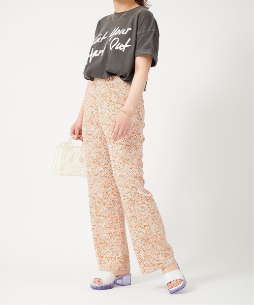 U by SPICK&SPAN(ユーバイスピックアンドスパン)の「フラワーパンツ◆(その他パンツ・レディース・オレンジ・38/34/36)」の4枚目の写真