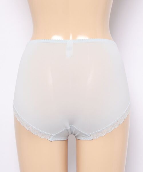 Triumph（トリンプ）の「天使のブラ スリムライン 極上ライト544 はきこみ深めショーツ TR544 Maxi（ショーツ・レディース・ブラック/ブルー・M/L）」の7枚目の写真