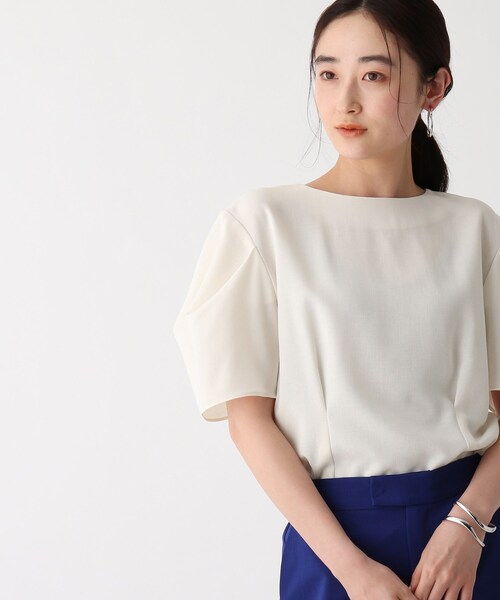 OPAQUE.CLIP（オペークドットクリップ）の「◆ウーリッシュドライストレッチ ぺプラムタックブラウス【WEB限定カラー・サイズ】（シャツ/ブラウス・レディース・ブラウン系その他5/ブルー/オフホワイト/レンガ/ブラック/ライトベージュ・40/38/42）」の2枚目の写真